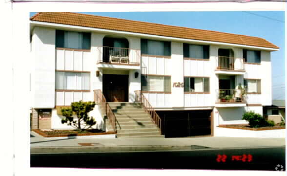 Foto del edificio - 1026-1032 W 20th St