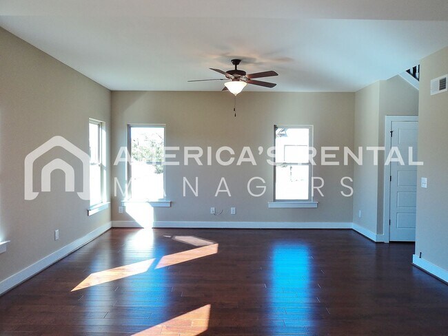 Foto del edificio - Home For Rent in Calera, AL... COMING SOON!