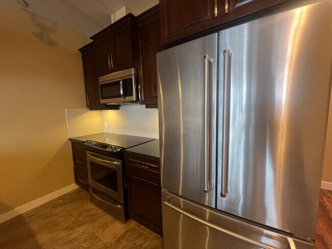 Photo du bâtiment - 11887 Burnett St