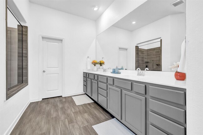 Building Photo - 7526 Jasmine Bnd Ln