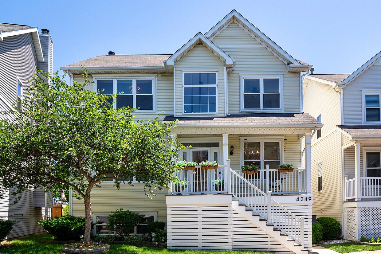 Foto principal - 4249 N Kolmar Ave