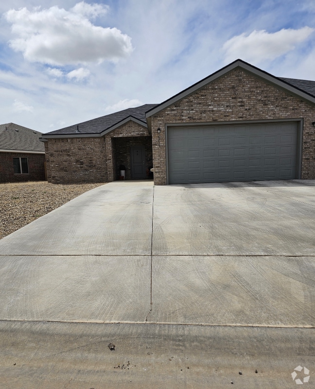 Building Photo - 5715 Kemper St