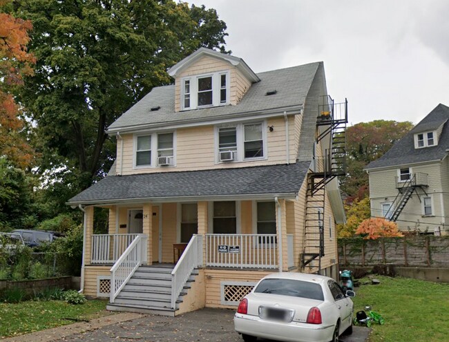 Building Photo - 24 Dunreath St