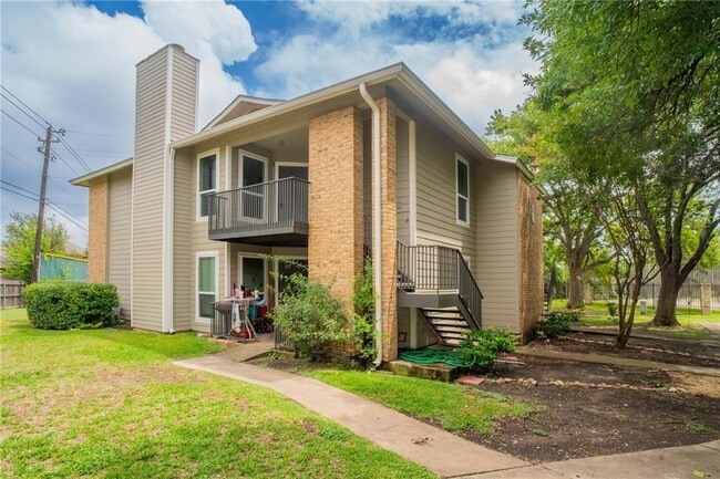 Building Photo - 10616 Mellow Meadow Dr