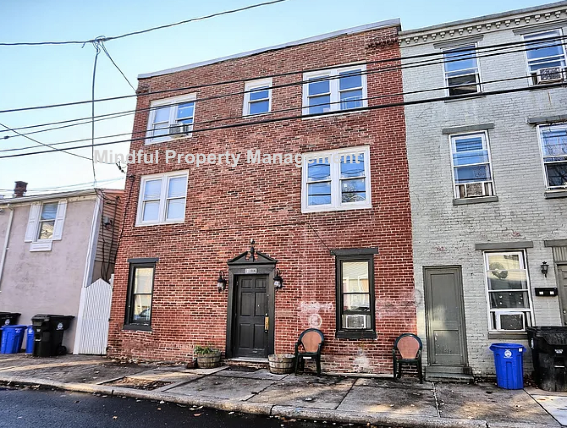 Primary Photo - 1308 Penn St