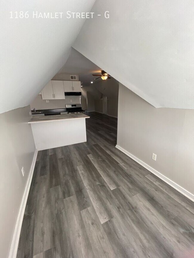 Foto del edificio - Spacious One Bed in Downtown Columbus