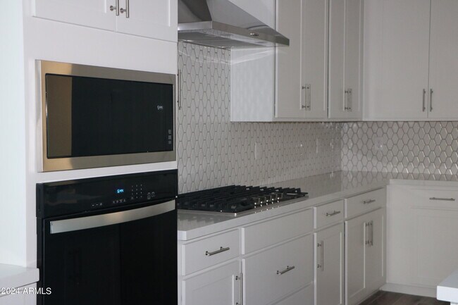 Building Photo - 4423 Acorn Valley Trail