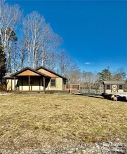 Building Photo - 150 Oak Hill Rd