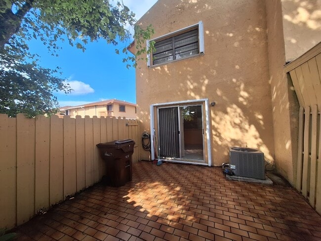 Photo - 5357 W 23rd Ct Townhome