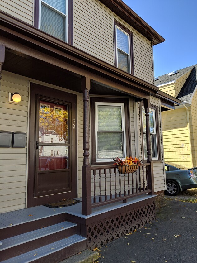 Foto del edificio - 32 W Dane St