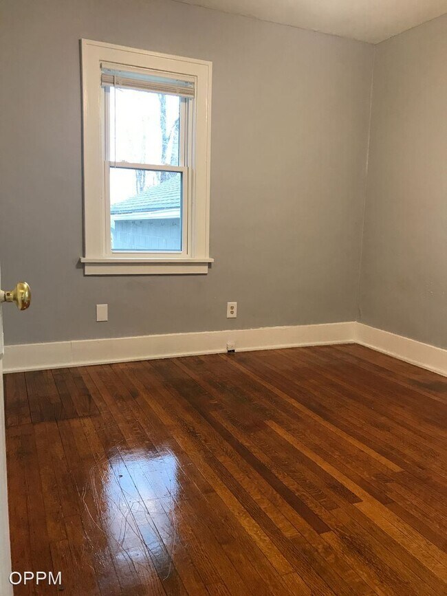 Foto del edificio - 3 br, 1 bath House - 2224 Spencer St