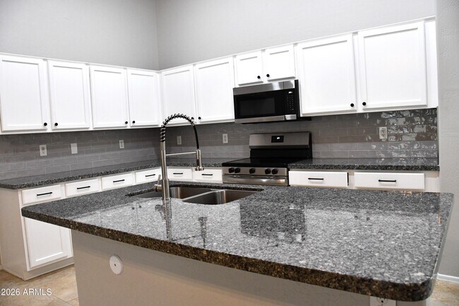 Foto del edificio - 8787 W Gardenia Ave