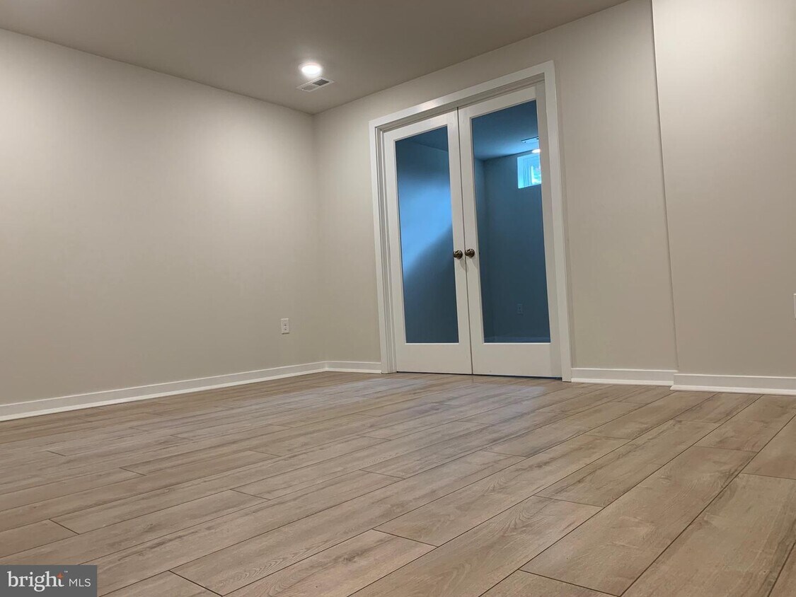 7533 S Main St, Coopersburg, PA 18036 Townhome Rentals in Coopersburg