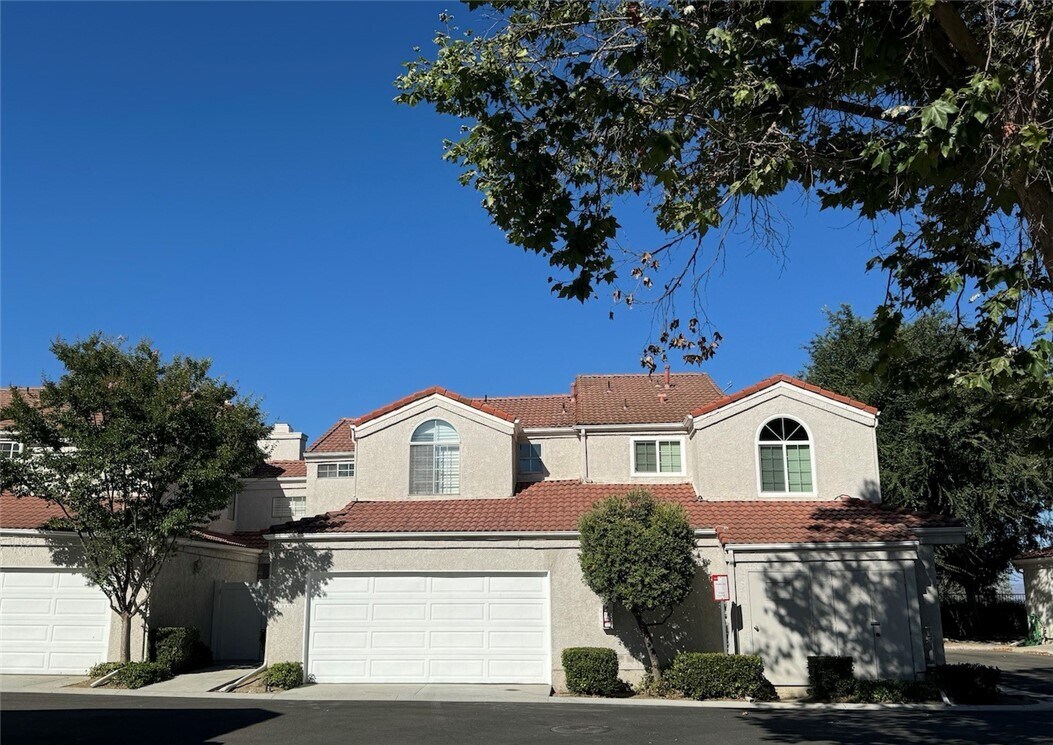 Primary Photo - 13196 Spire Cir