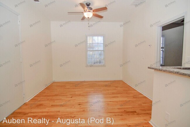 Building Photo - 1 br, 1 bath House - 239 B-2 Greene St.