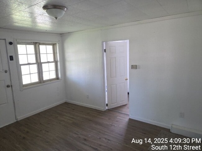 Building Photo - 110 S 12th St