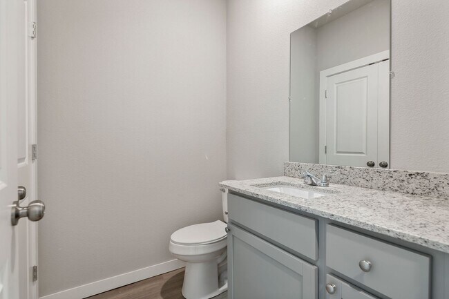 Building Photo - 1336 West Avenue - Unit 114