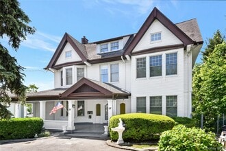 Building Photo - 57 Pintard Ave