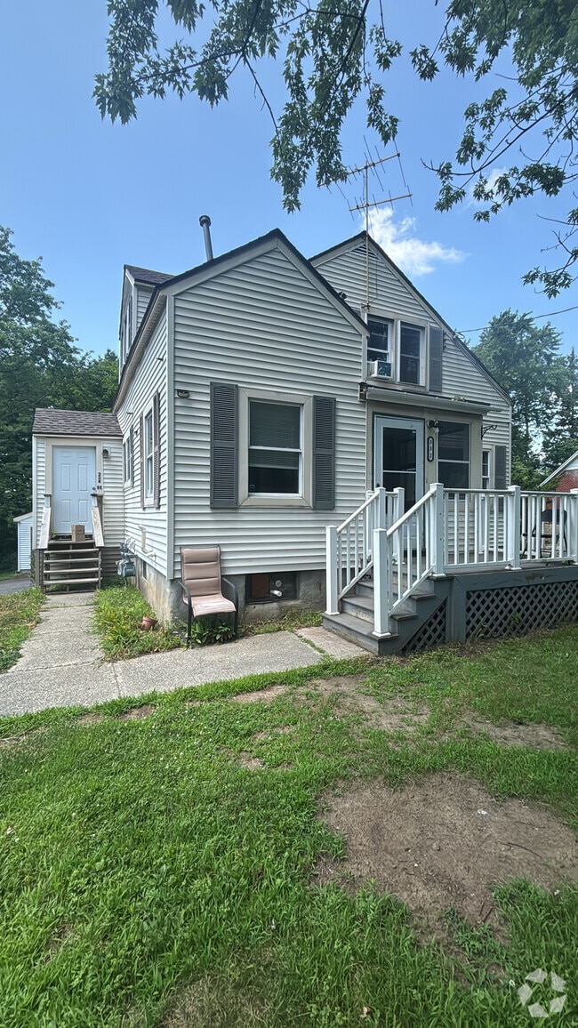 Building Photo - 332 Old Loudon Rd