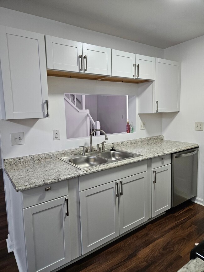 Building Photo - 5561 Maple Cluster Ct