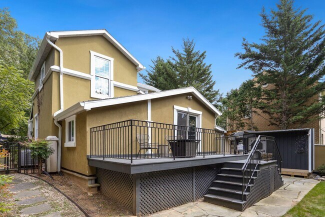 Foto del edificio - 2730 Oak Valley Dr