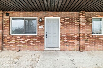 Building Photo - 10301 Medallion Dr