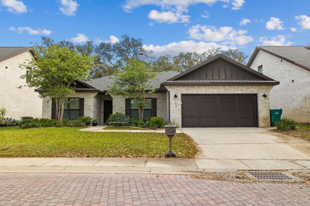 Foto principal - 518 Sibert Ave
