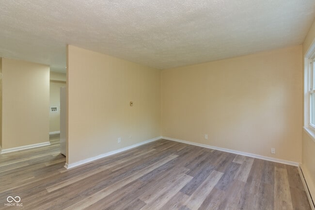Building Photo - 6019 Bluff Crest Ct