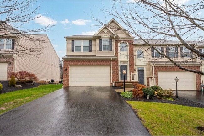 Photo - 294 Maple Ridge Dr Townhome
