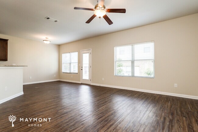 Foto del edificio - 377 Rankin Cir