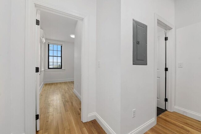 Foto del edificio - 1121 Dayton St