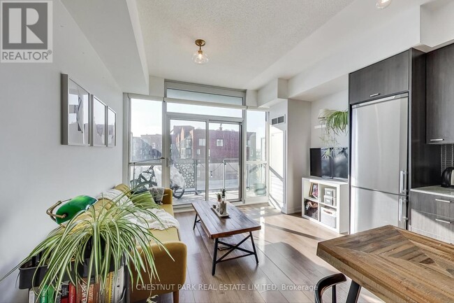 Photo du bâtiment - 775-1775 King St W