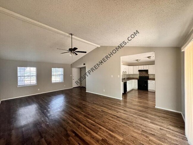 Building Photo - 7941 Bermejo Rd