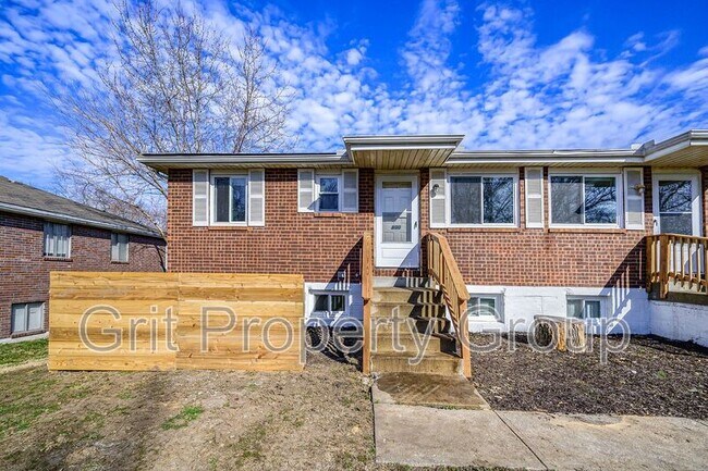 Foto del edificio - 800 NE 68th St