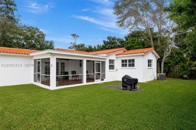 Foto del edificio - 5760 SW 51st St