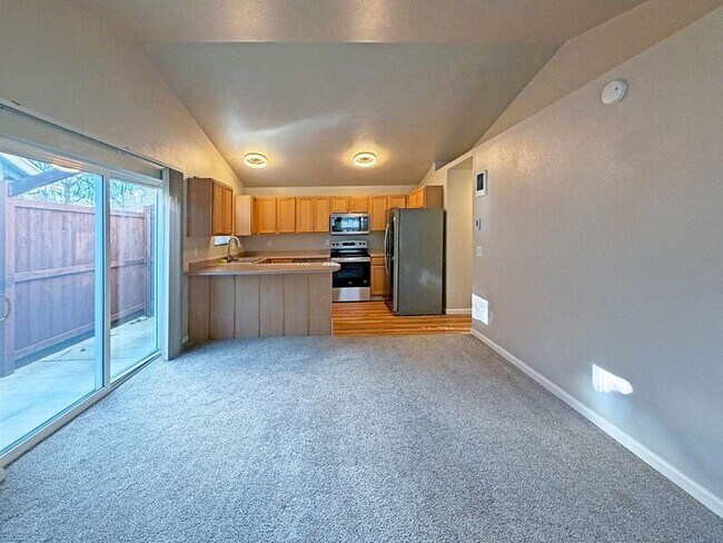 Foto del edificio - 573 Hanover St