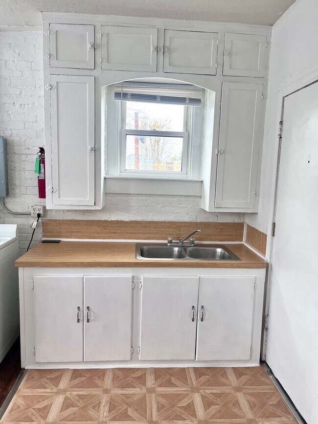 Foto del edificio - White Street Apartments on Campus Corner