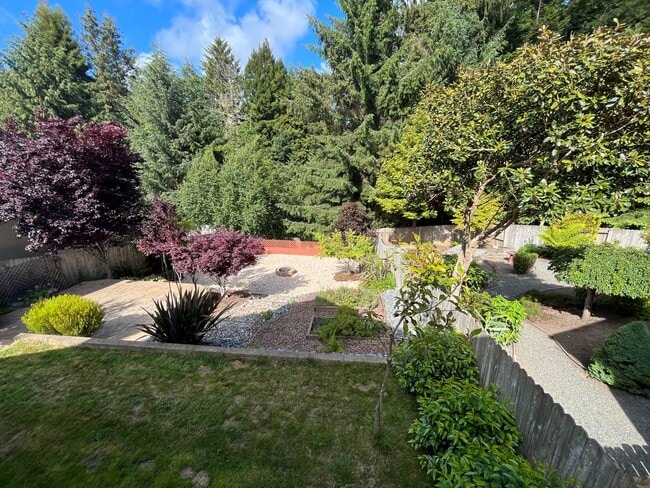 Building Photo - Beautiful 3/2 Located in A Quiet Cul-de-sac!