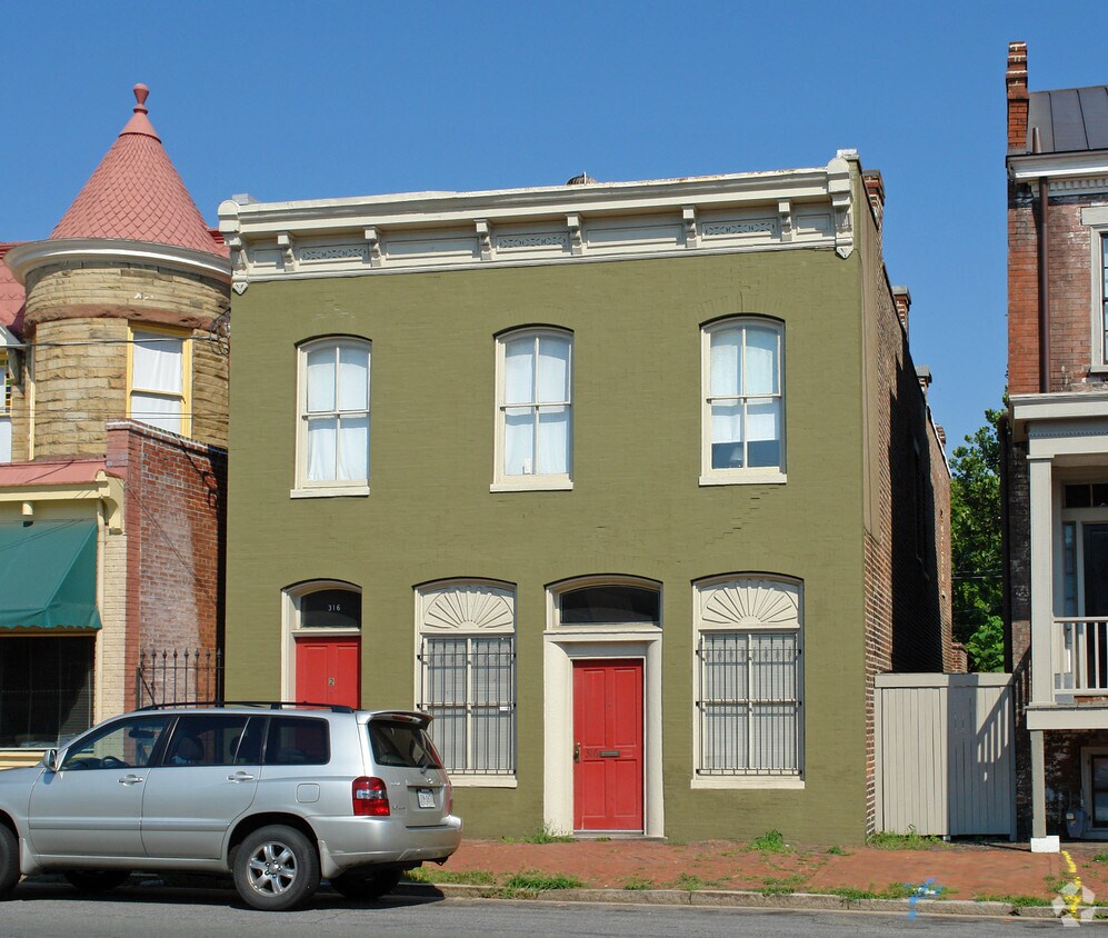 Building Photo - 316 N 25th St