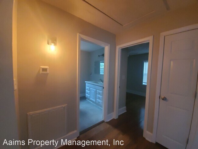 Foto del edificio - 2 br, 1 bath House - 202 Brainerd Avenue