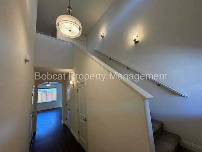 Building Photo - 1230 Saltern Dr