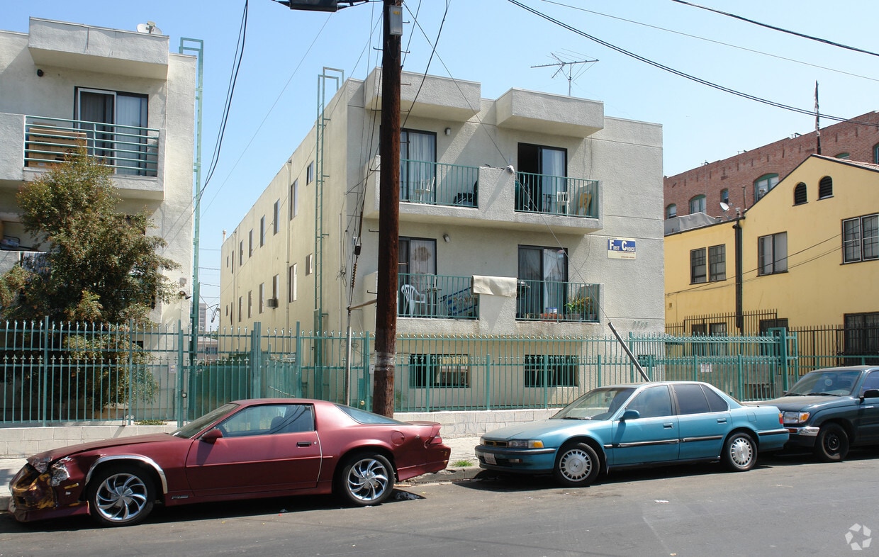 Building Photo - 2763 San Marino St