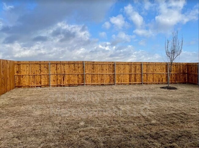 Building Photo - 6228 Old Bridge Way