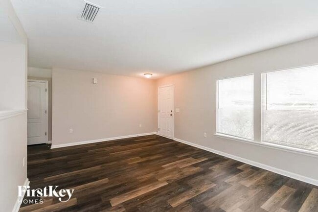 Building Photo - 11661 Carson Lake Dr W