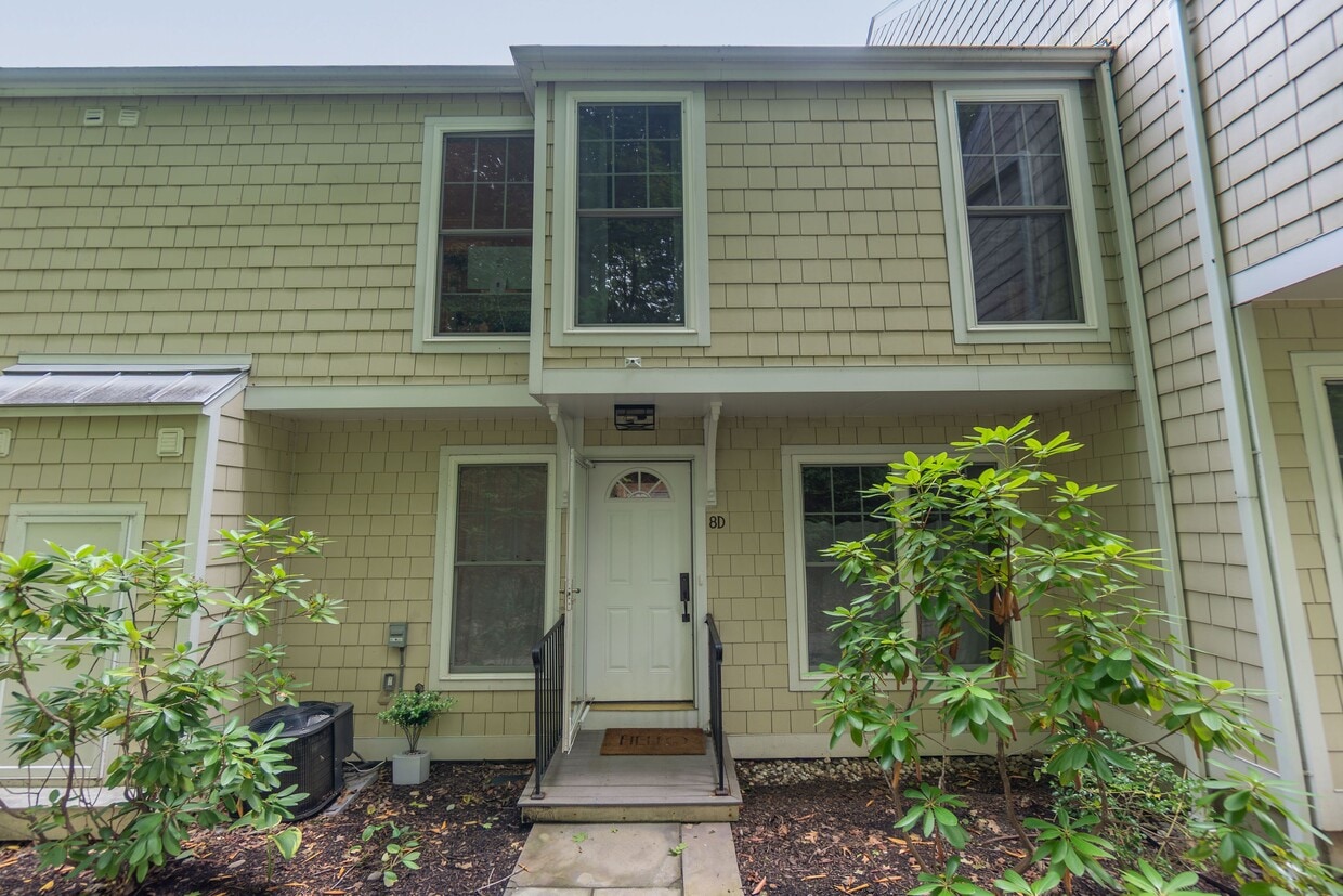 Primary Photo - 237 Weaver St