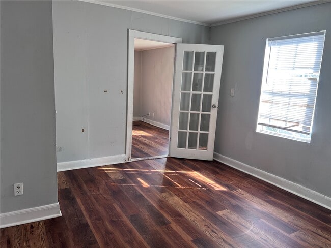 Building Photo - 507 Harrison Ln