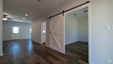 Building Photo - 401 FM 3007