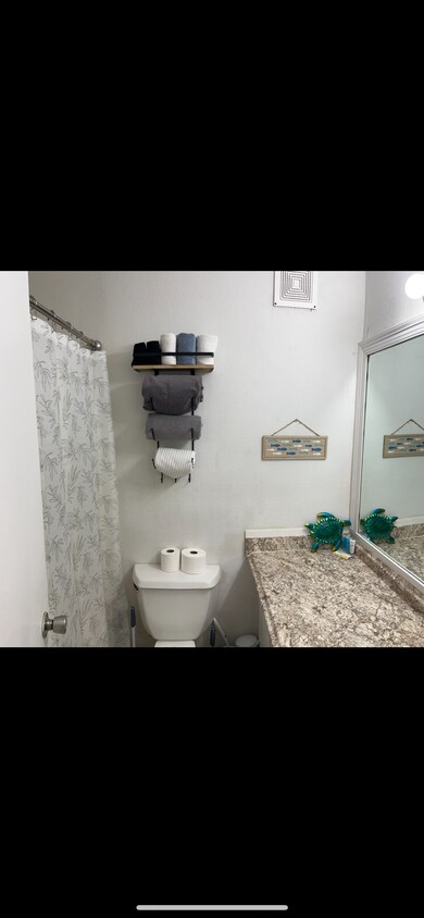 Foto principal - 8817 S Thomas Dr