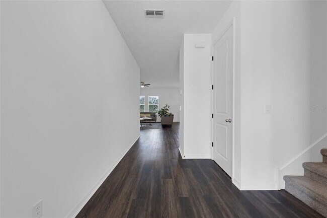 Foto del edificio - 2210 Derwent Dr