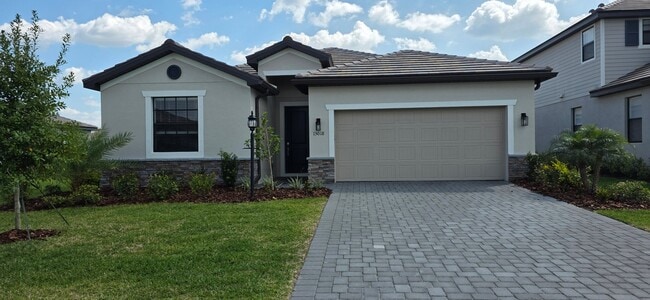 Building Photo - 15116 Oxford Grey Dr